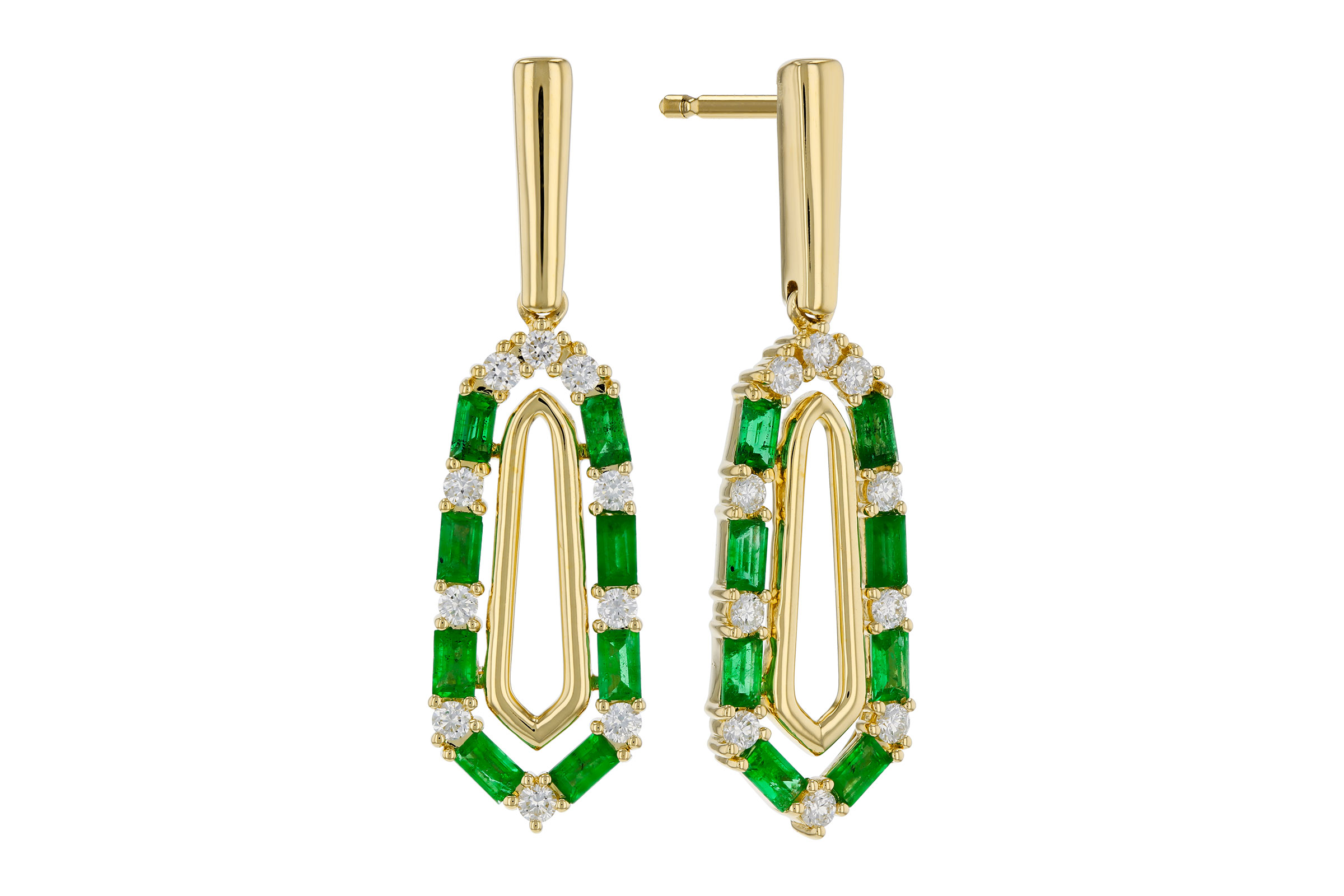 A303-39509: EARR .74 TW EMERALD 1.02 TGW