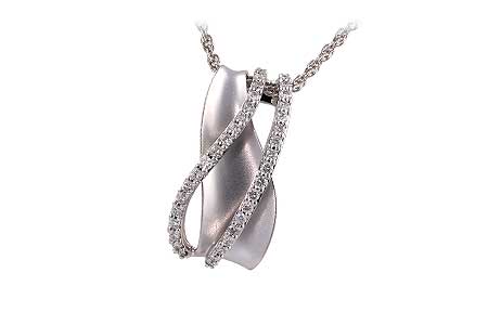B211-58590: NECKLACE .28 TW