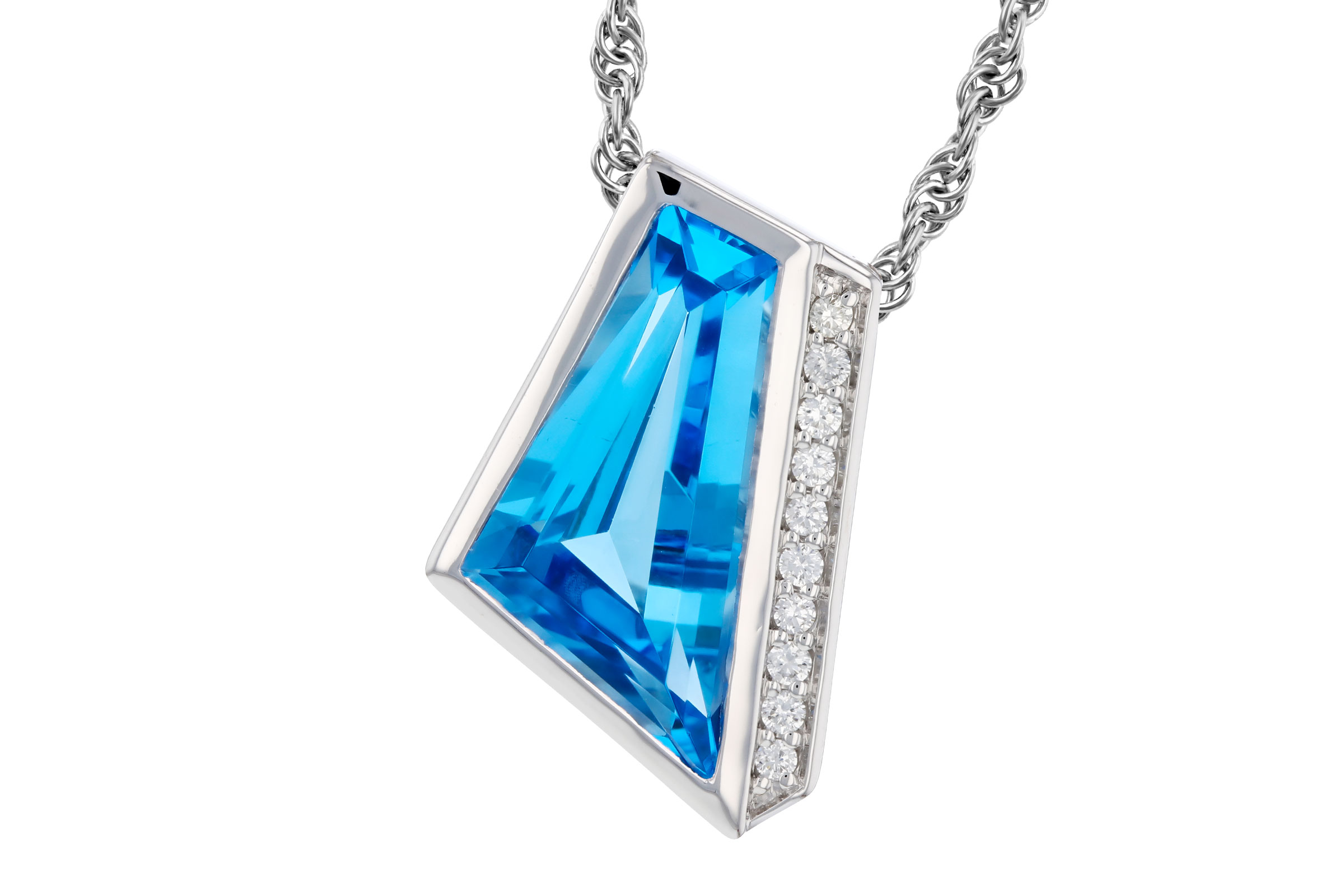 L303-38599: NECKLACE 2.42 SWISS BLUE TOPAZ 2.46 TGW